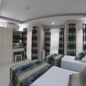 *** Hotel Crowned Turcia